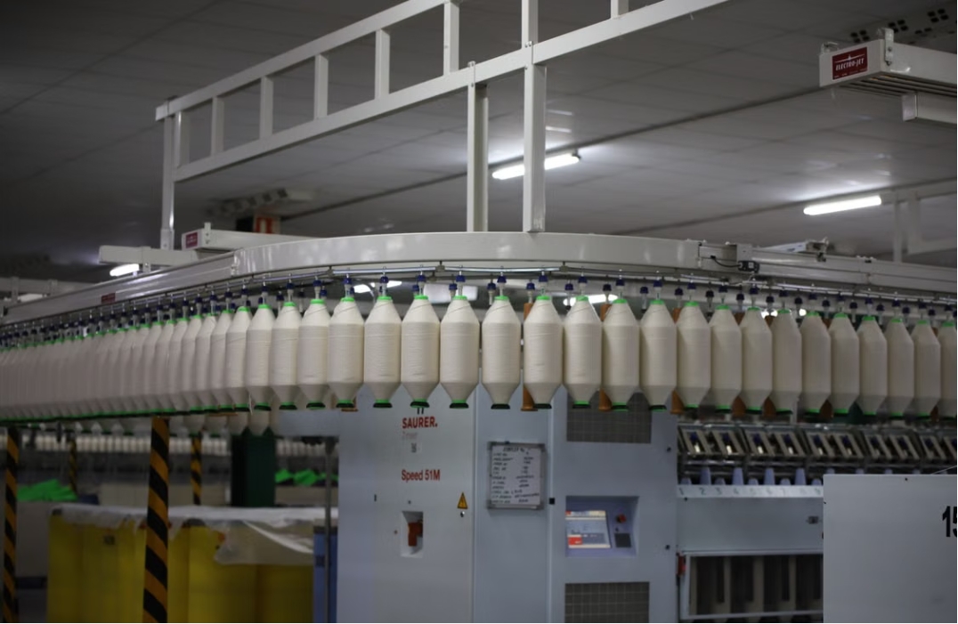 Insert bearings and mounted bearing units for textile machinery